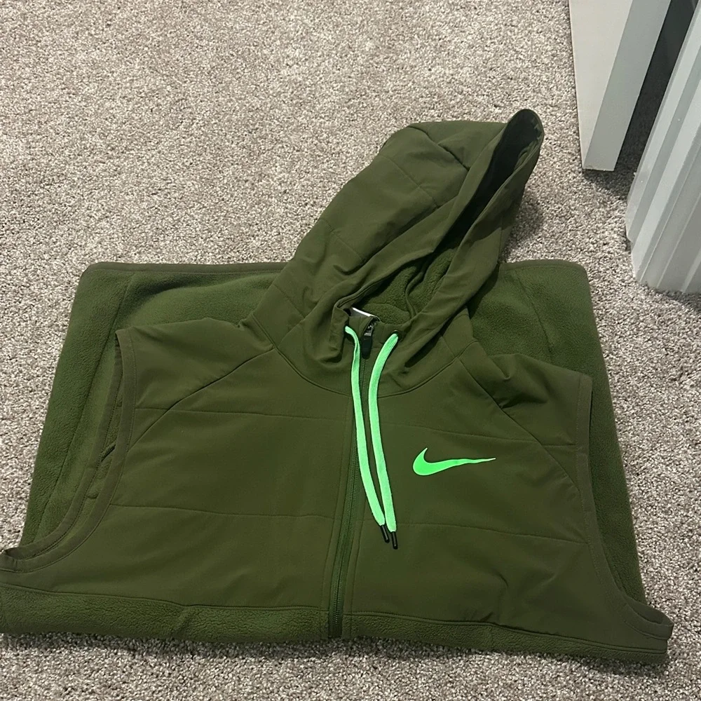 Nike Olive Green Hooded Golf Vest - Picture 1 of 5